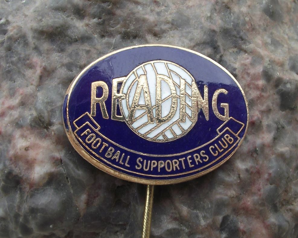 Vintage Reading Football Club Soccer Crest Supporters Shield Pin Badge