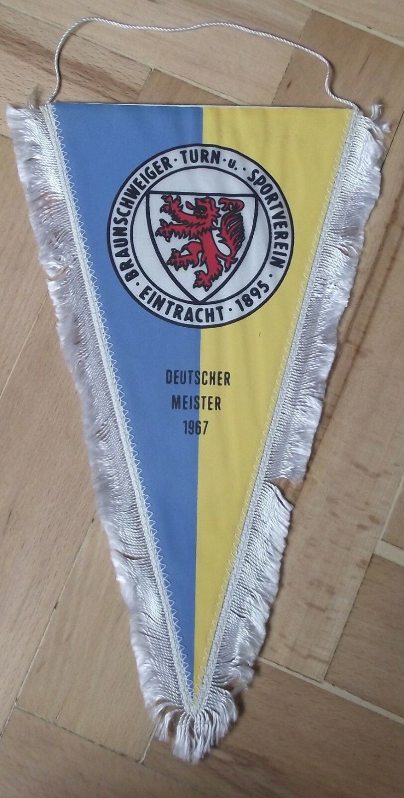 1967 Eintracht Braunschweig 1895 Football Club Supporters Soccer Pennant Flag - Badgecrazy