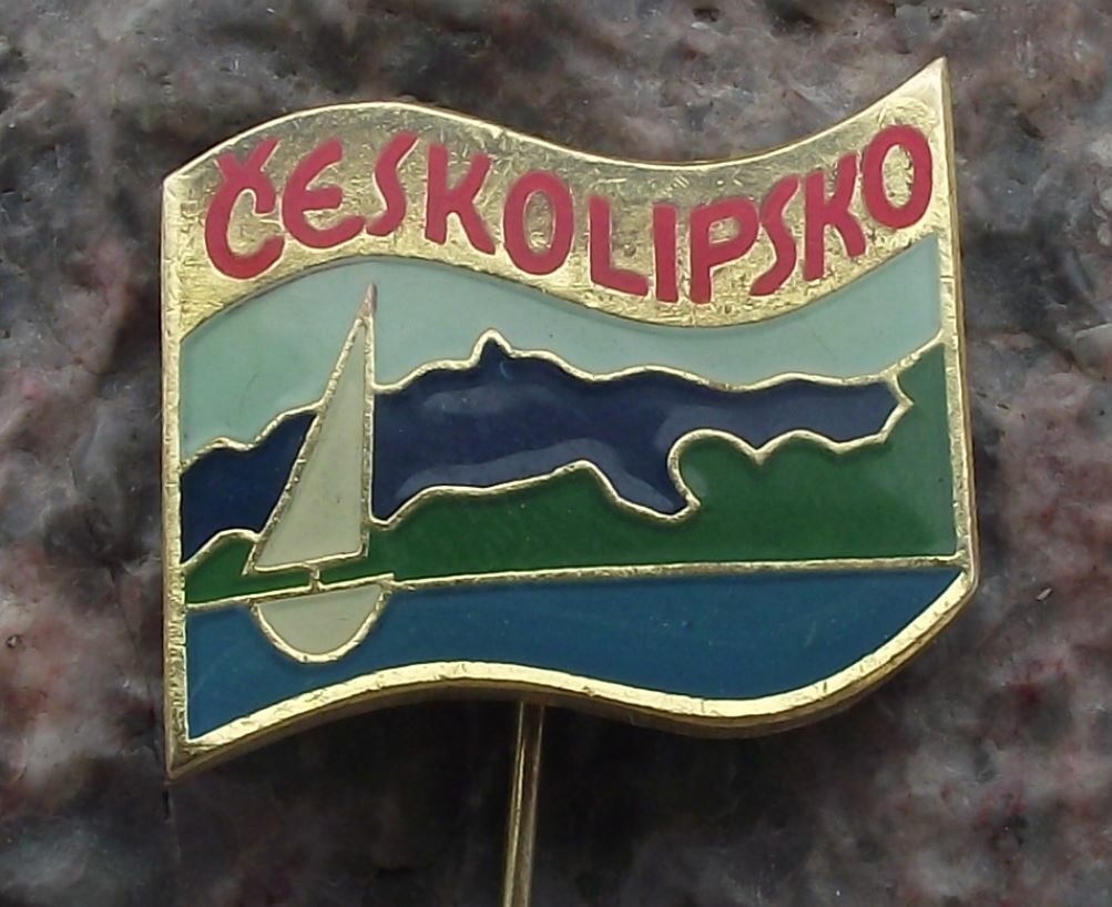 Vintage Ceskolipsko Lipno Lake Dam Boat Yacht Czech Tourist Sailing Pin Badge - Badgecrazy