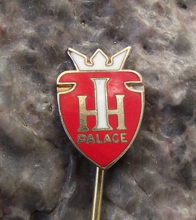 Antique Art Nouveau Palace Hotel Centre of Prague Visitor Crowned Pin Badge - Badgecrazy