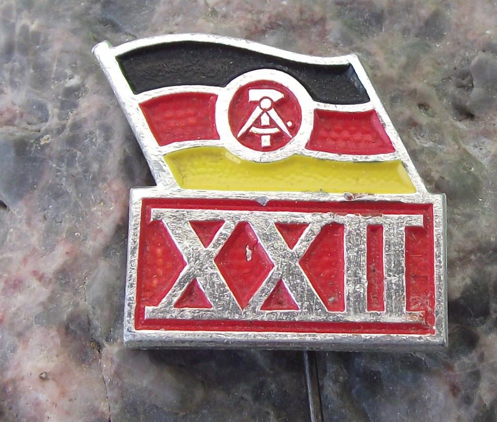 1971 East Germany DDR GDR 22nd Anniversary German GDR Commemorative Pin Badge - Badgecrazy