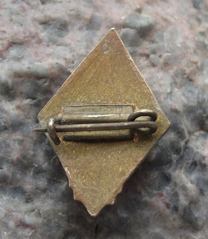 Antique Moscow Skyline Spasskaya Clock Tower Red Square Russia Soviet Pin Badge - Badgecrazy