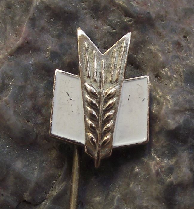 Antique Wheat Ear and Book Logo Motif Farming Farm Worker Agriculture Pin Badge - Badgecrazy