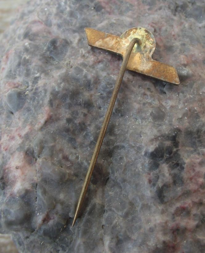 Vintage Favorit Brno F logo Bicycles Bikes Czechoslovakia Cycling Pin Badge - Badgecrazy