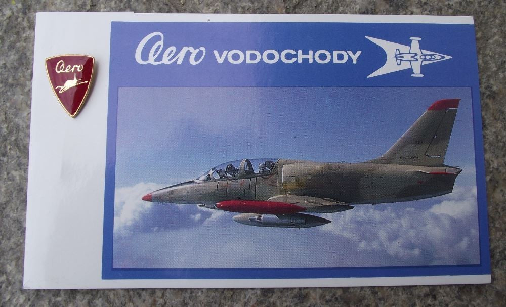 1970s Aero Albatros L 39 ZA Jet Trainer Czech Combat Aircraft Photo & Pin Badge - Badgecrazy