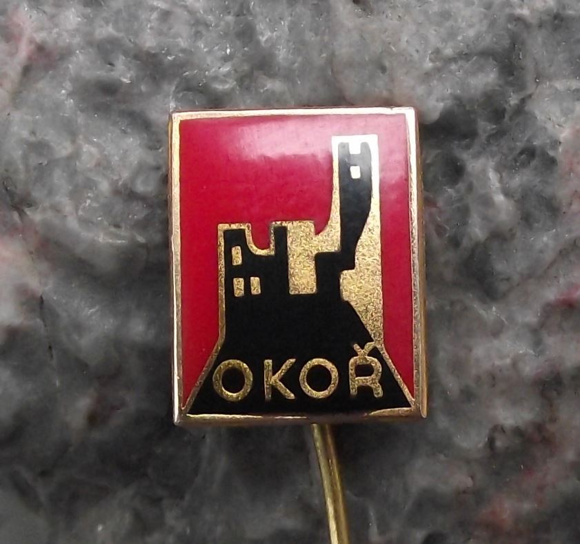 Antique Okor Czech Village Castle Ruins Prague Tourist Souvenier Pin Badge - Badgecrazy