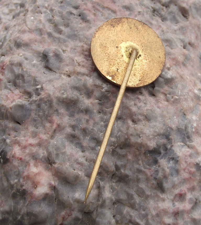 Gold Czech State Broadcasting Company Tower Radio Antenna Transmitter Pin Badge - Badgecrazy