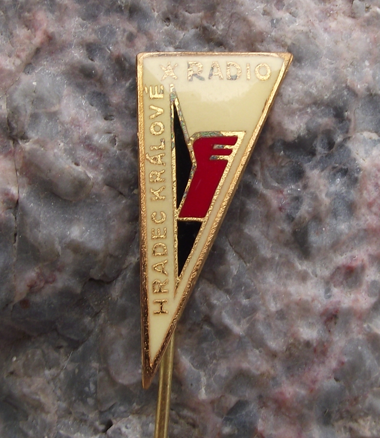Vintage Radio Hradec Kralove Czech State Broadcaster Communist Pin Badge - Badgecrazy