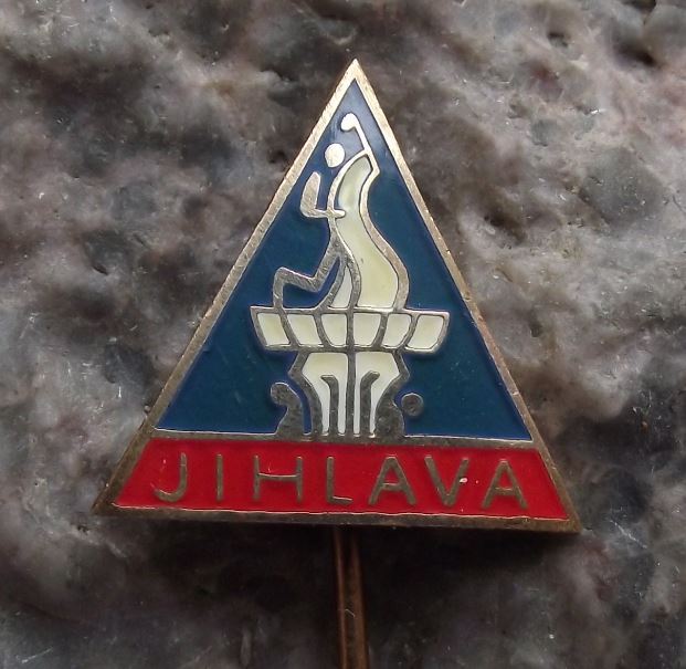 Antique Jihlava Town Square Fountain Statue Triangle Tourist Souvenier Pin Badge - Badgecrazy