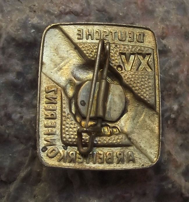 Antique Deutsche Arbeiterkonferenz XV 15th German Workers Conference Pin Badge - Badgecrazy