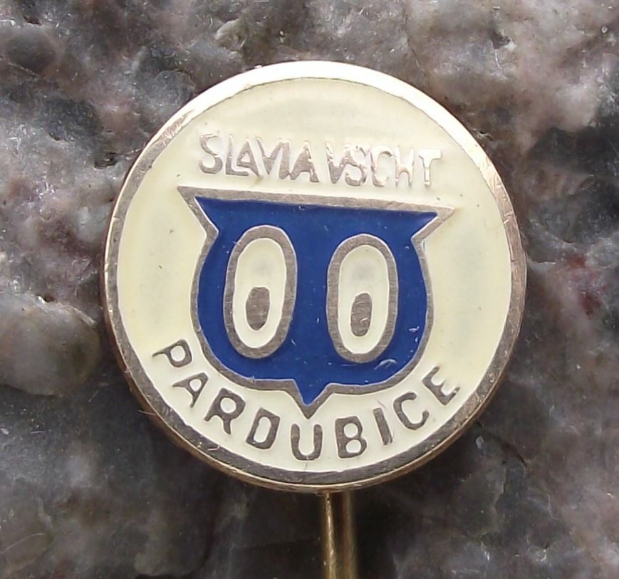 Vintage Slavia VSCHT Pardubice Czech Football Team Club Soccer Pin Badge - Badgecrazy