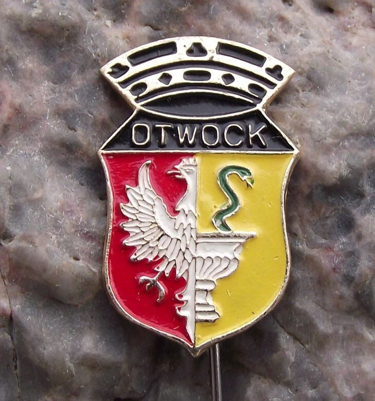 Vintage Otwock Polish Poland City Heraldic Crest Eagle Coat of Arms Pin Badge - Badgecrazy