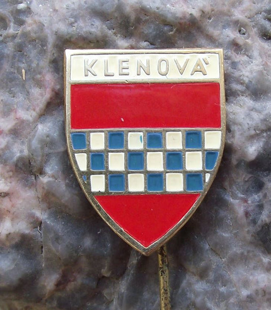 Klenova Czechoslovakia Heraldic Crest Coat of Arms Tourist Souvenier Pin Badge - Badgecrazy