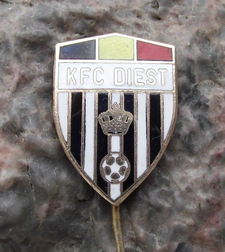 Koninklijke Tesamen Hogerop KFC Diest Belgium Football Soccer Club Pin Badge - Badgecrazy