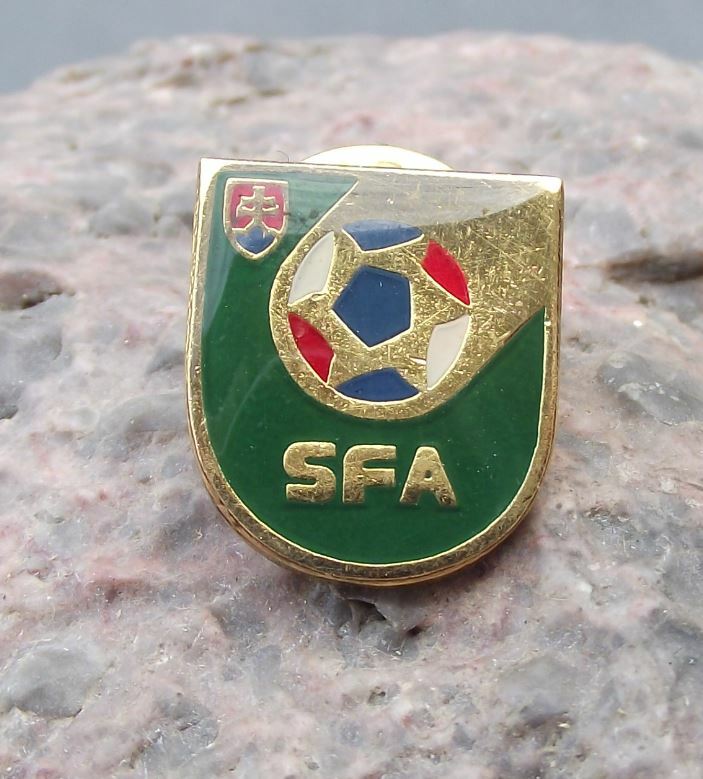 SFA Football Association Slovakia Soccer Federation Tie Jacket Pin Badge - Badgecrazy