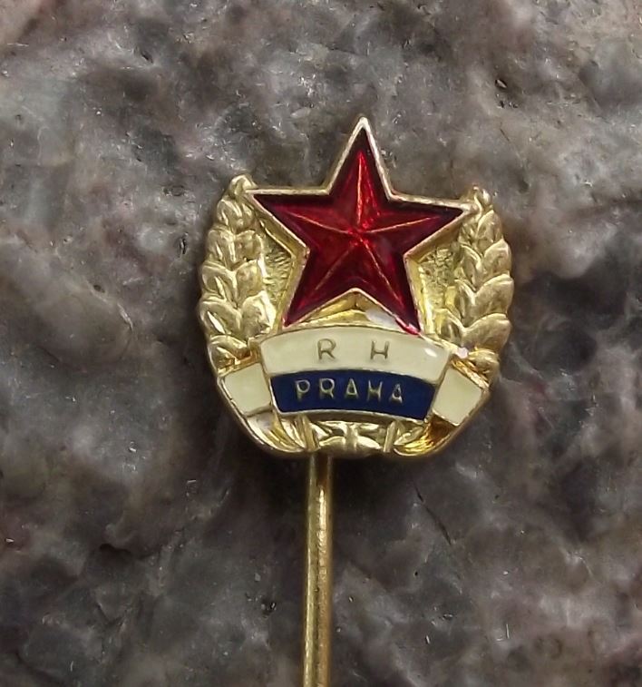 Antique TJ Ruda Hvezda Red Star Soccer Football Police Sports Club Pin Badge - Badgecrazy
