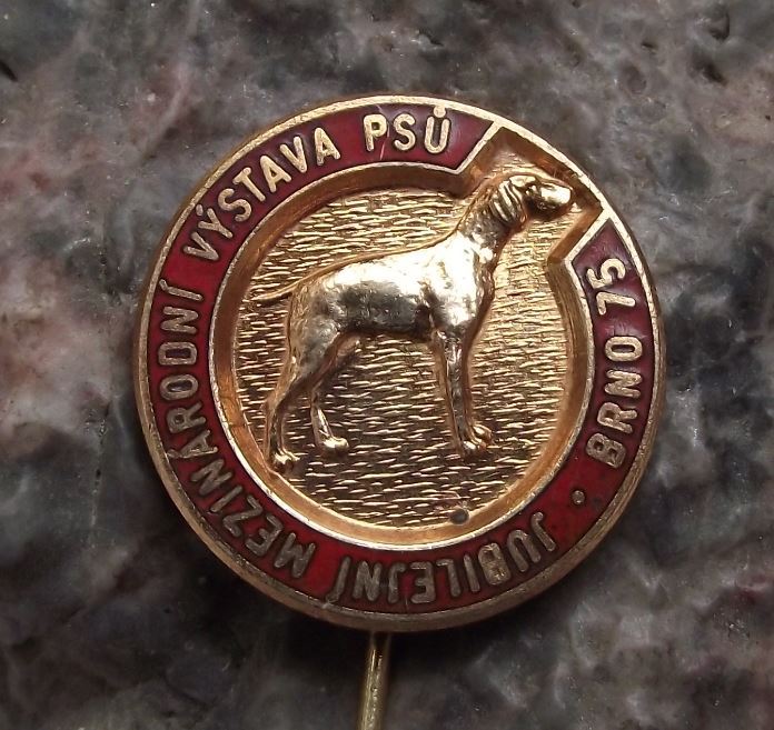 1975 International Dog Breeders Club Show Event Brno 20th Anniversary Pin Badge - Badgecrazy
