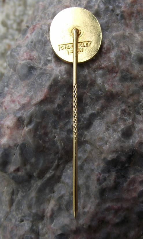 Antique Mazda 626 Capella Motor Car 1 Million Cars Sold Achievement Pin Badge - Badgecrazy