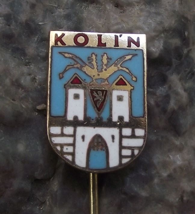 Antique Kolin Flying Dragon Castle Heraldic Crest Coat of Arms Tourist Pin Badge - Badgecrazy