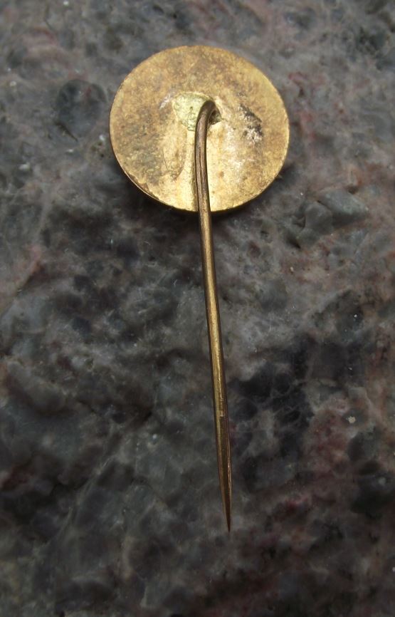 Antique Piestany Man Breaks Walking Stick Crutch Healing Spa Slovakia Pin Badge - Badgecrazy