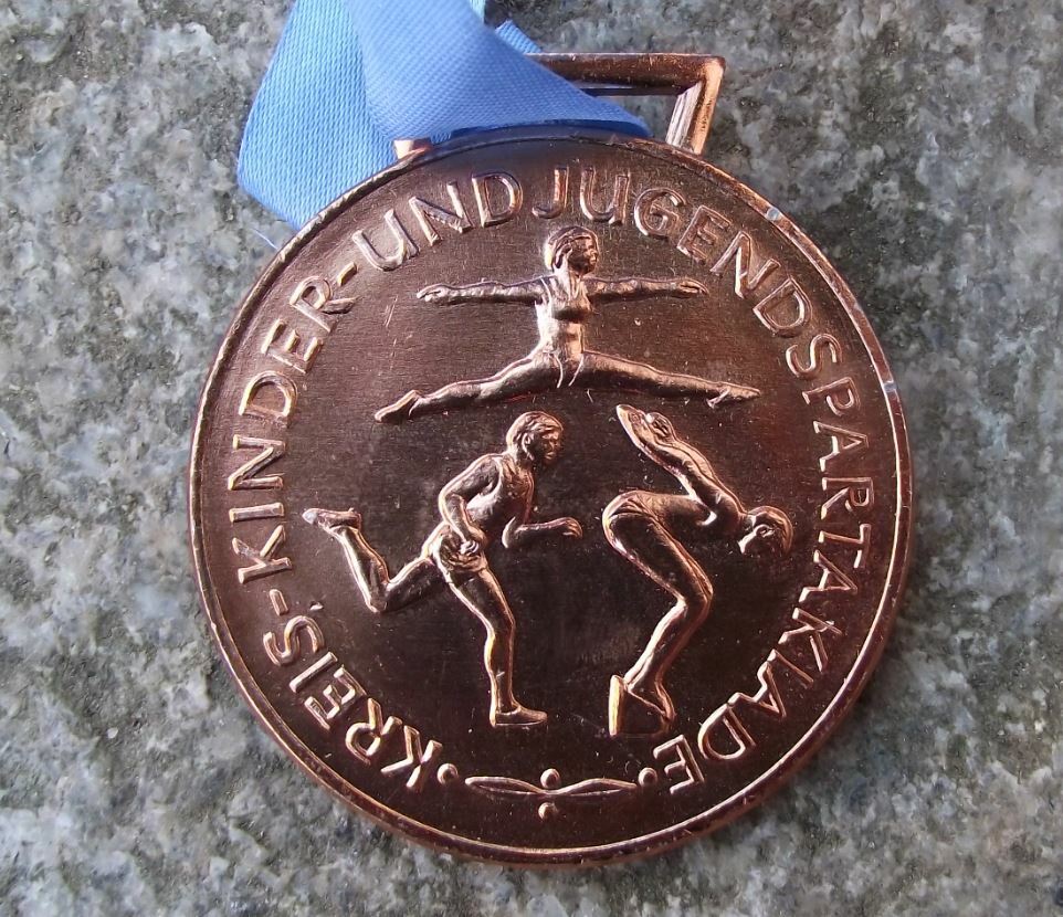 1989 FDJ DTSB Youth Pioneer East Germany Festival Event Bronze Medal Pin Badge - Badgecrazy