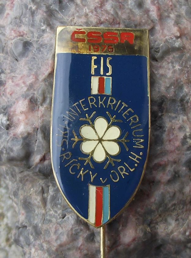 1976 FIS Skiing Qualification Competition Czechoslovakia Ricky Ski Pin Badge - Badgecrazy