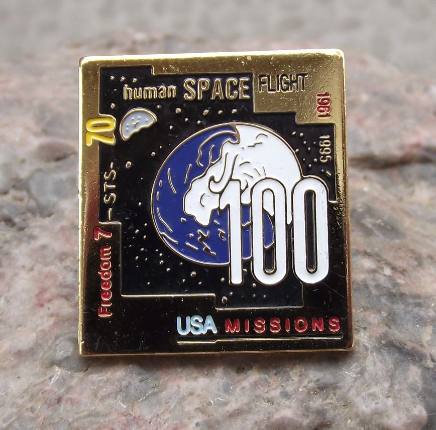 1995 Celebrating 100 USA Space Missions Freedom 7 to Shuttle STS 70 Pin Badge - Badgecrazy