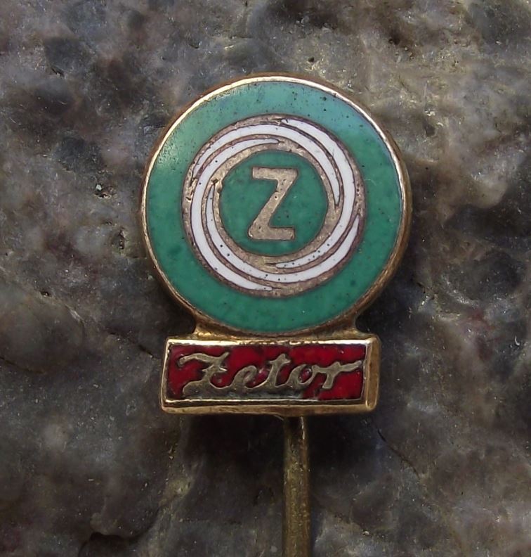 Antique Zetor Farming Tractor Circle Z Logo Agricultural Firm Farm Pin Badge - Badgecrazy