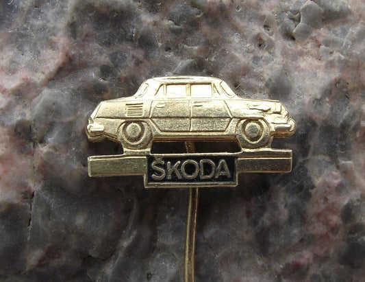 1964 Beautiful Antique Skoda 1000MB 1100MB Classic Czech Saloon Car Pin Badge - Badgecrazy