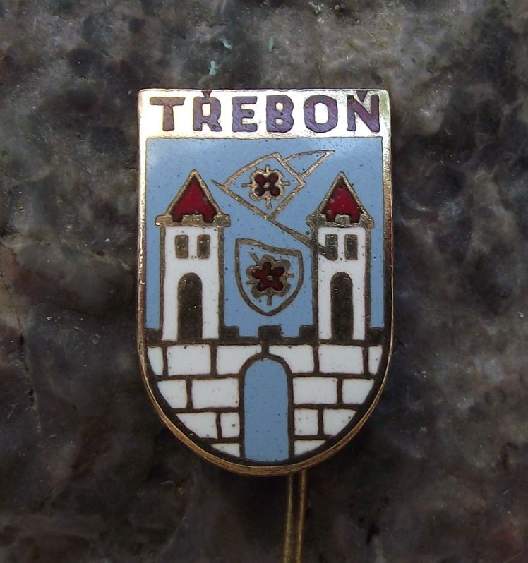 Trebon Czech Bohemian Walled City & Roses Czechoslovak Heraldic Shield Pin Badge - Badgecrazy