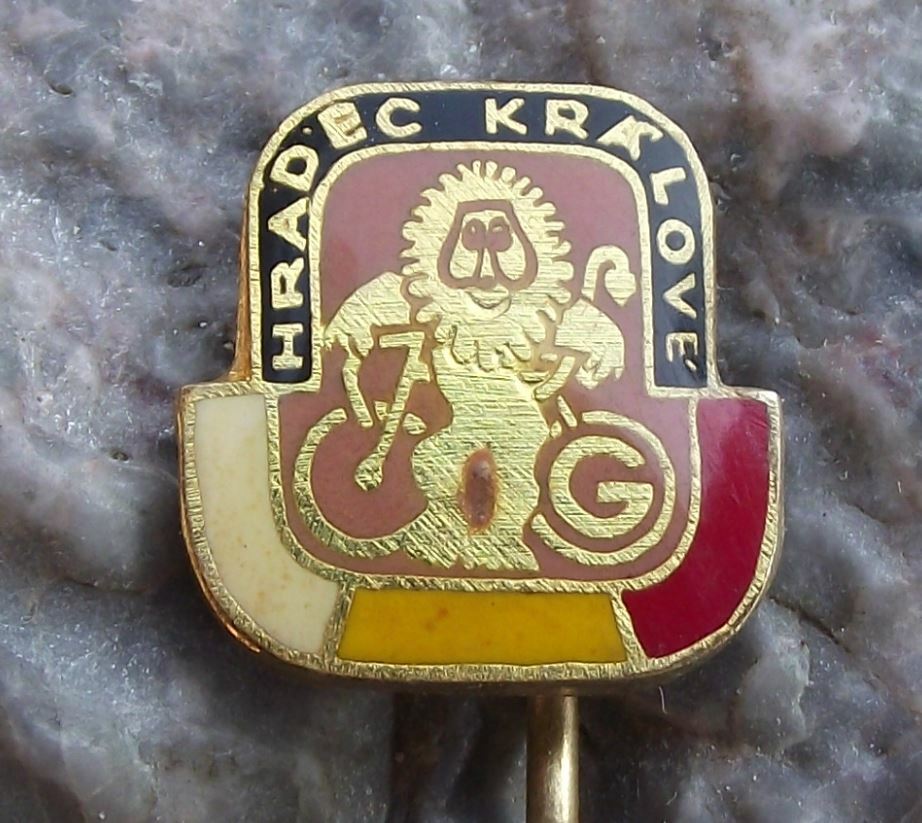 Antique Hradec Kralove Czechoslovakia Cycling Club Bicycle Racing Team Pin Badge - Badgecrazy