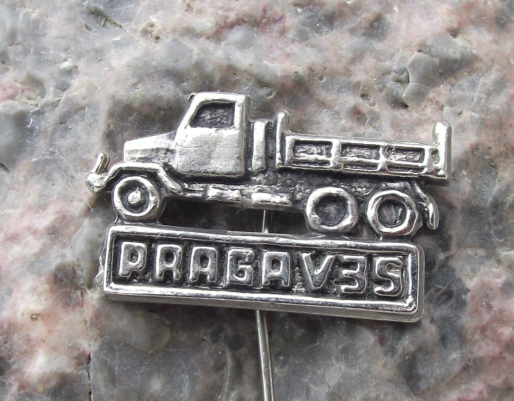 Vintage Praga V3S Flatbed Agricultural Commercial Truck Lorry Pin Badge - Badgecrazy