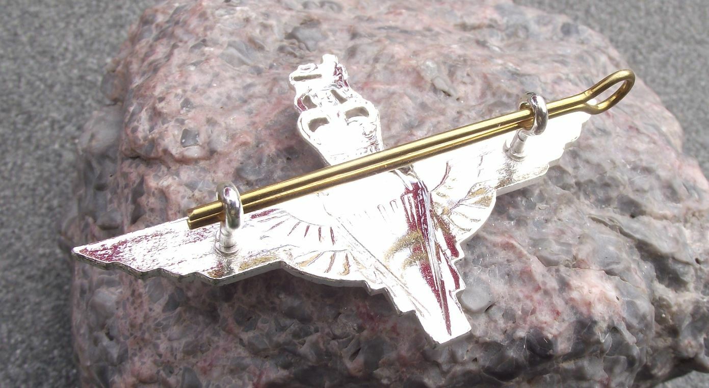 British Military Army Parachute Regiment Parachutist Winged Lion Motif Pin Badge - Badgecrazy