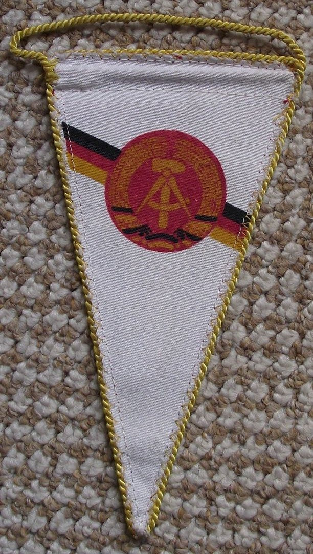 Sportvereinigung Lokomotive DDR East Germany Sports Club Train Pennant Flag - Badgecrazy