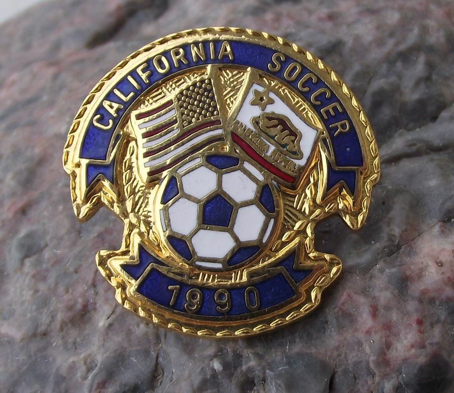 1990 California Soccer USA American Football US National Team Division Pin Badge - Badgecrazy