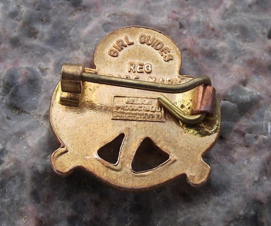 Antique Girl Guides Association of Great Britain Trefoil Membership Pin Badge - Badgecrazy