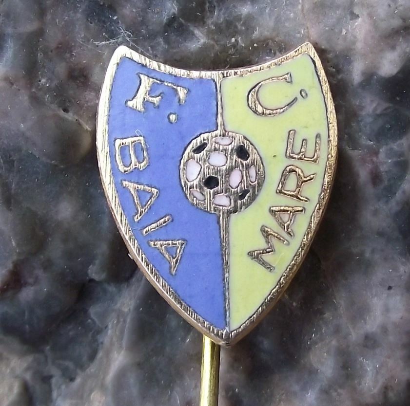 Vintage FC Minaur Baia Mare Romania Soccer Football Club Crest Shield Pin Badge - Badgecrazy