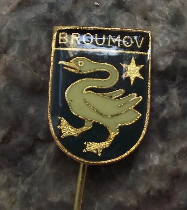 Broumov Goose Coat of Arms Swan Heraldic Crest Czechoslovakia Tourist Pin Badge - Badgecrazy