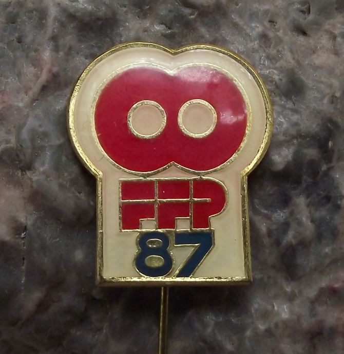 1987 FFP Czech Filmovy Exhibition 38th Communist Workers Film Festival Pin Badge - Badgecrazy
