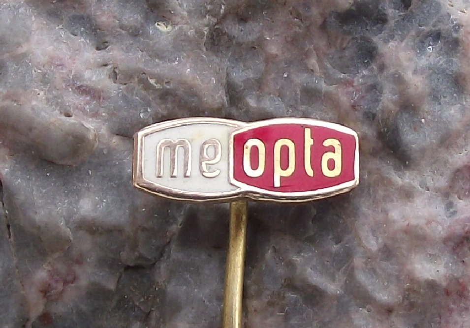 Vintage Meopta Czech Stereo Camera Company Optics Lenses Logo Pin Badge Red - Badgecrazy