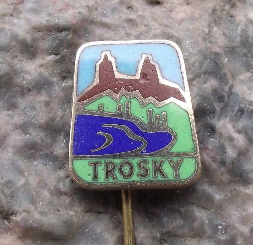 Antique Trosky Castle Ruin Twin Volcanic Basalt Plug Tourist Souvenier Pin Badge - Badgecrazy