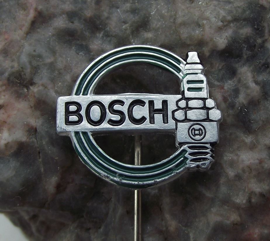 Vintage Robert BOSCH Gmbh Automotive Parts Car Spark Plugs Advertising Pin Badge - Badgecrazy