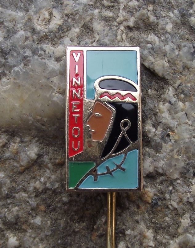 Vintage Vinnetou Winnetou Apache American Indian Karl May Films Books Pin Badge - Badgecrazy