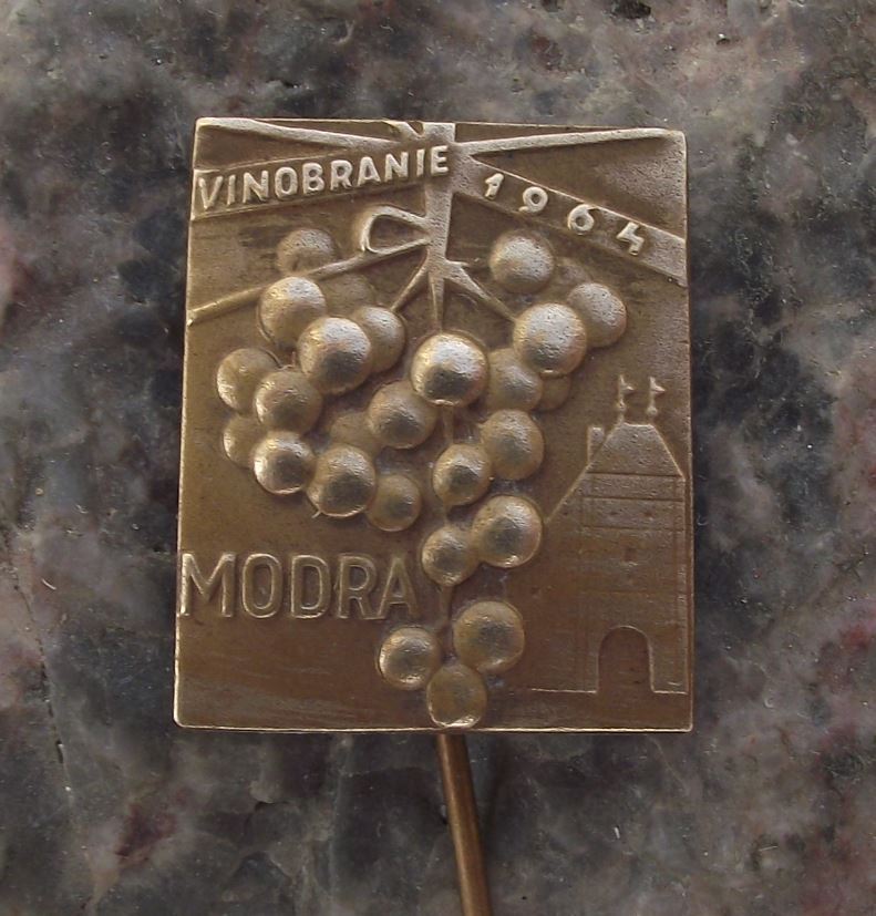 1964 Modra Wine Region Czechoslovakia Grape Harvest Vineyard Pin Badge - Badgecrazy