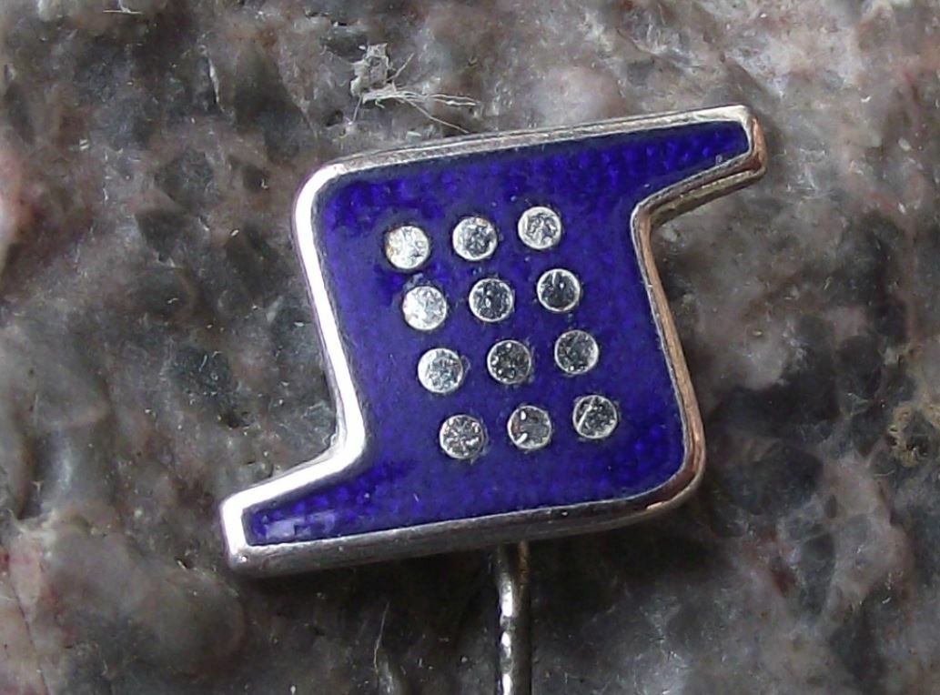 Vintage Computer Soemtron East German DDR Printing Calculators Germany Pin Badge - Badgecrazy