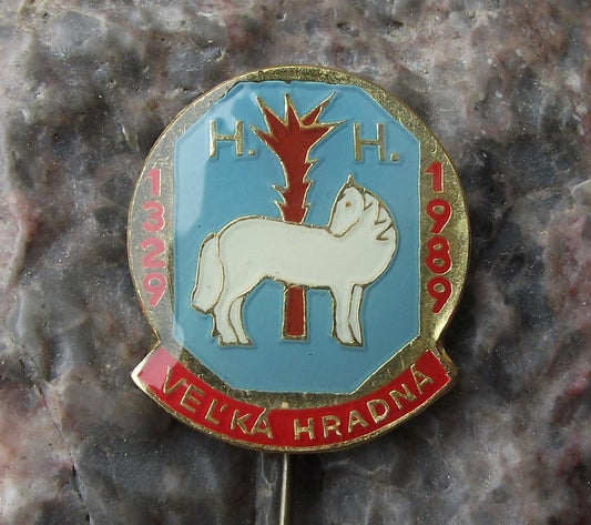 1989 Velka Hradna Slovakia Coat of Arms 650th Anniversary Heraldic Pin Badge - Badgecrazy