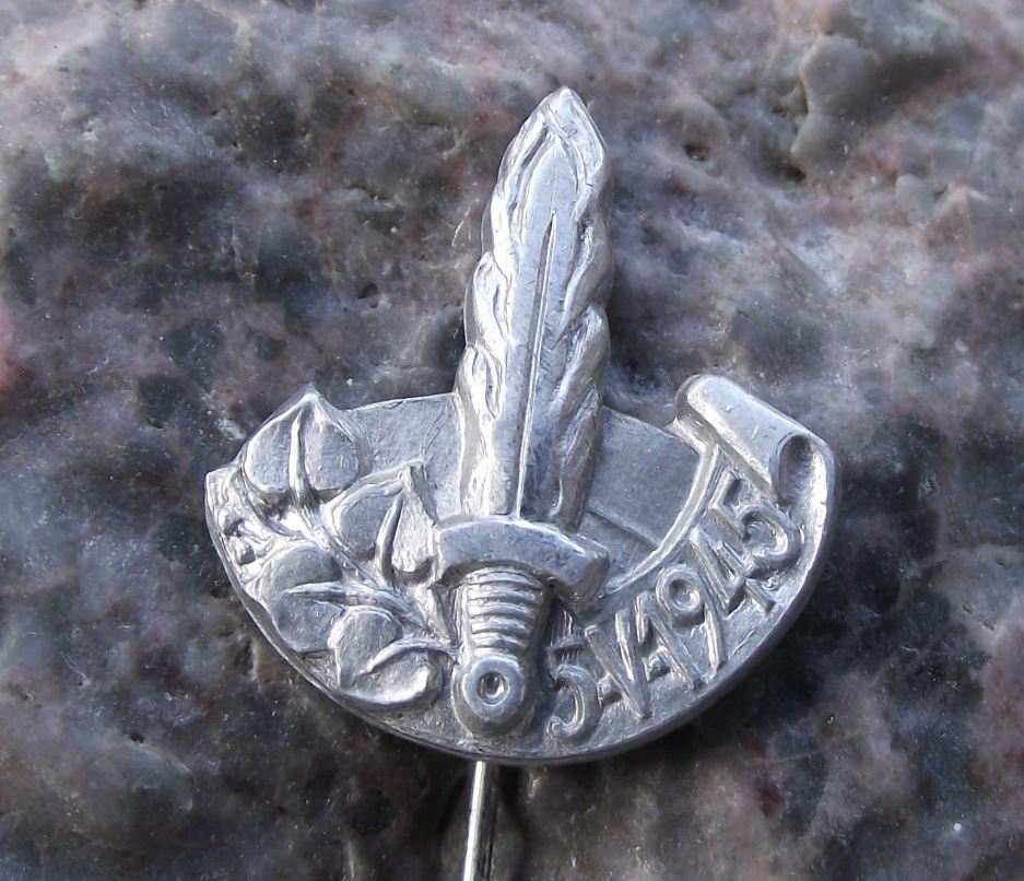 Antique Prague Uprising 5-V-1945 Czechoslovakia 5th May Revolution Pin Badge - Badgecrazy