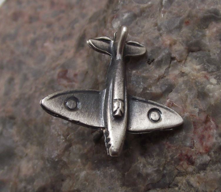 Spitfire World War 2 WW2 Battle of British RAF Fighter Aircraft Tie Pin Badge - Badgecrazy
