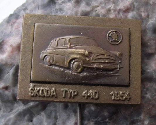 Vintage Skoda Type 440 1954 Skoda Octavia Classic Czech Car Pin Badge - Badgecrazy