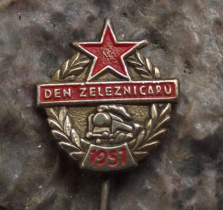 1957 Czechoslovak Rail Workers National Trade Union Day Steam Train Pin Badge - Badgecrazy